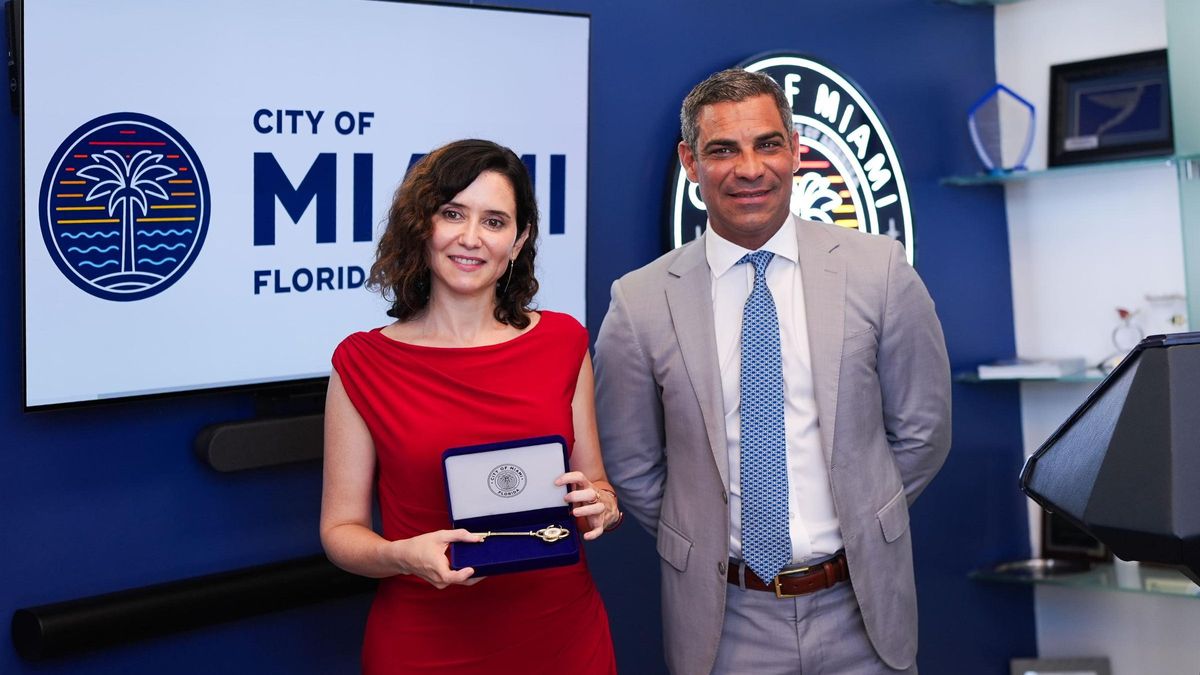 La presidenta madrileña, Isabel Díaz Ayuso, y el alcalde de Miami, Francis Suárez