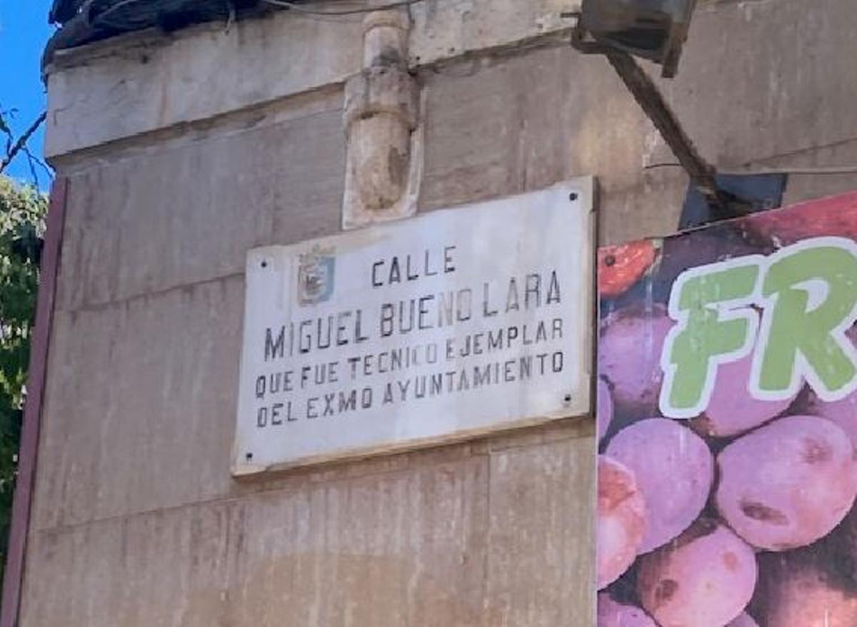 Calle Miguel Bueno Lara, anterior calle Prolongo, donde nacieron las tortas locas.