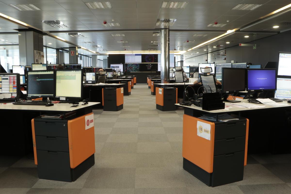 El Centre de Control d’Endesa treballa 24 hores durant els 365 dies de l’any per a millorar i mantenir el correcte funcionament de la xarxa elèctrica