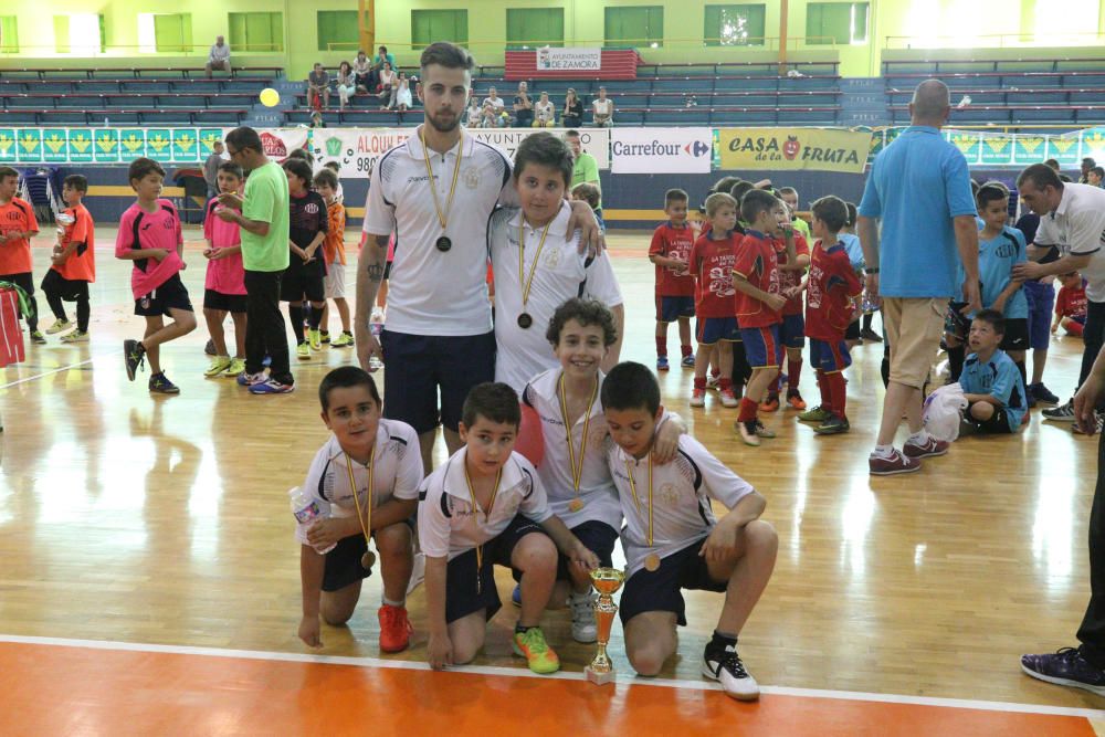 Entrega de trofeos del Torneo de La Amistad