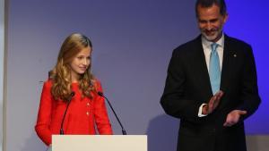 La princesa Leonor y el rey Felipe VI, en la entrega de Premios Fundación Princesa de Girona 2019, este lunes.