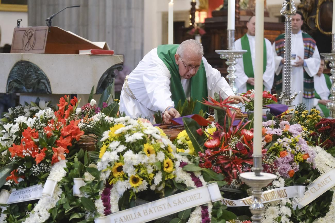 Misa funeral al padre Pedro Fuertes