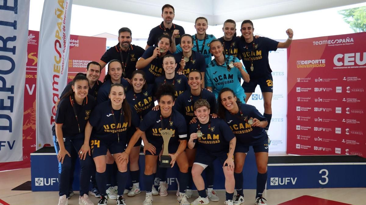 Equipo de fútbol sala femenino de la UCAM en los Campeonatos de España Unviersitarios