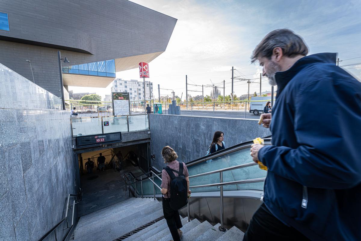 Una boca de metro de Glòries, en Barcelona.