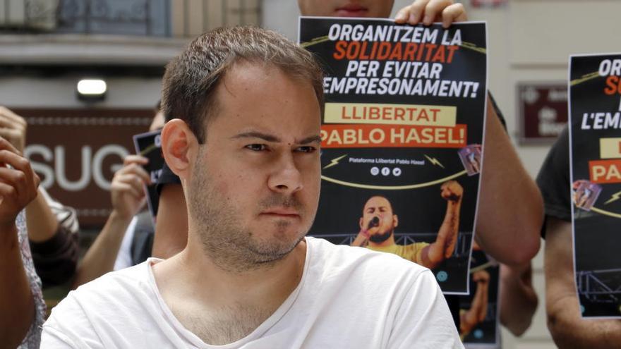 El raper lleidatà Pablo Rivadulla, conegut artísticament com a Pablo Hasel, durant una roda de premsa a Lleida el 19 de juny de 2020