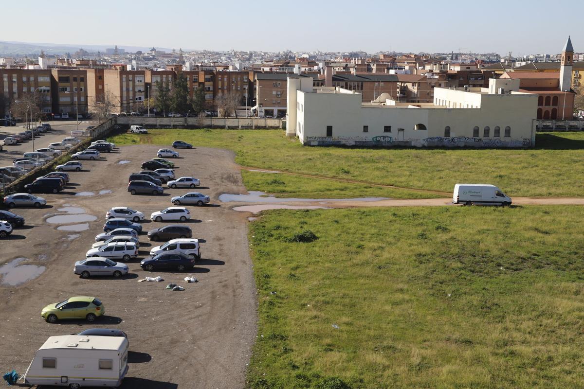 Córdoba Terreno solar destinado a aparcamiento y futura VPO antigua Prisión de Fátima