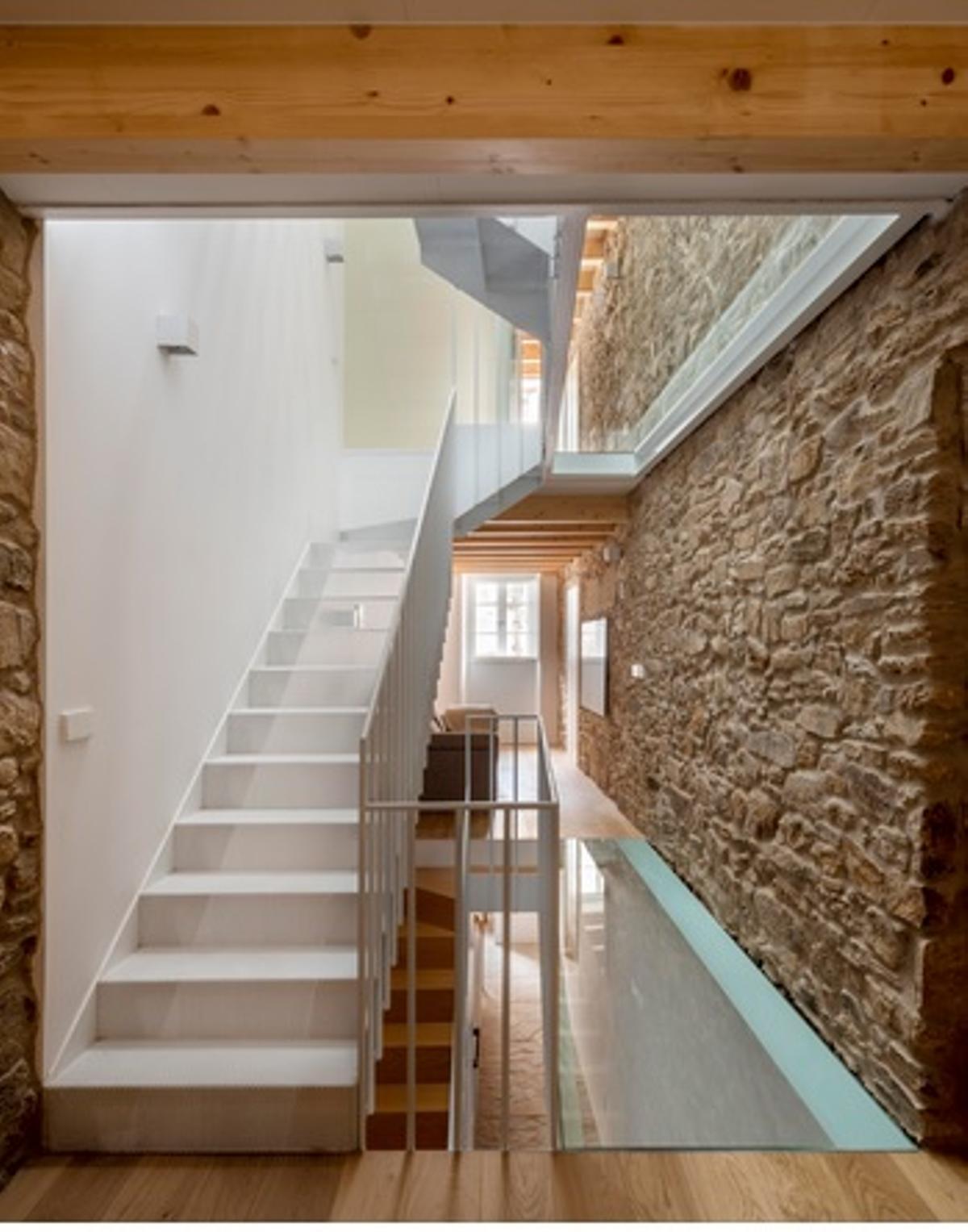 Interior da vivenda en Compostela.