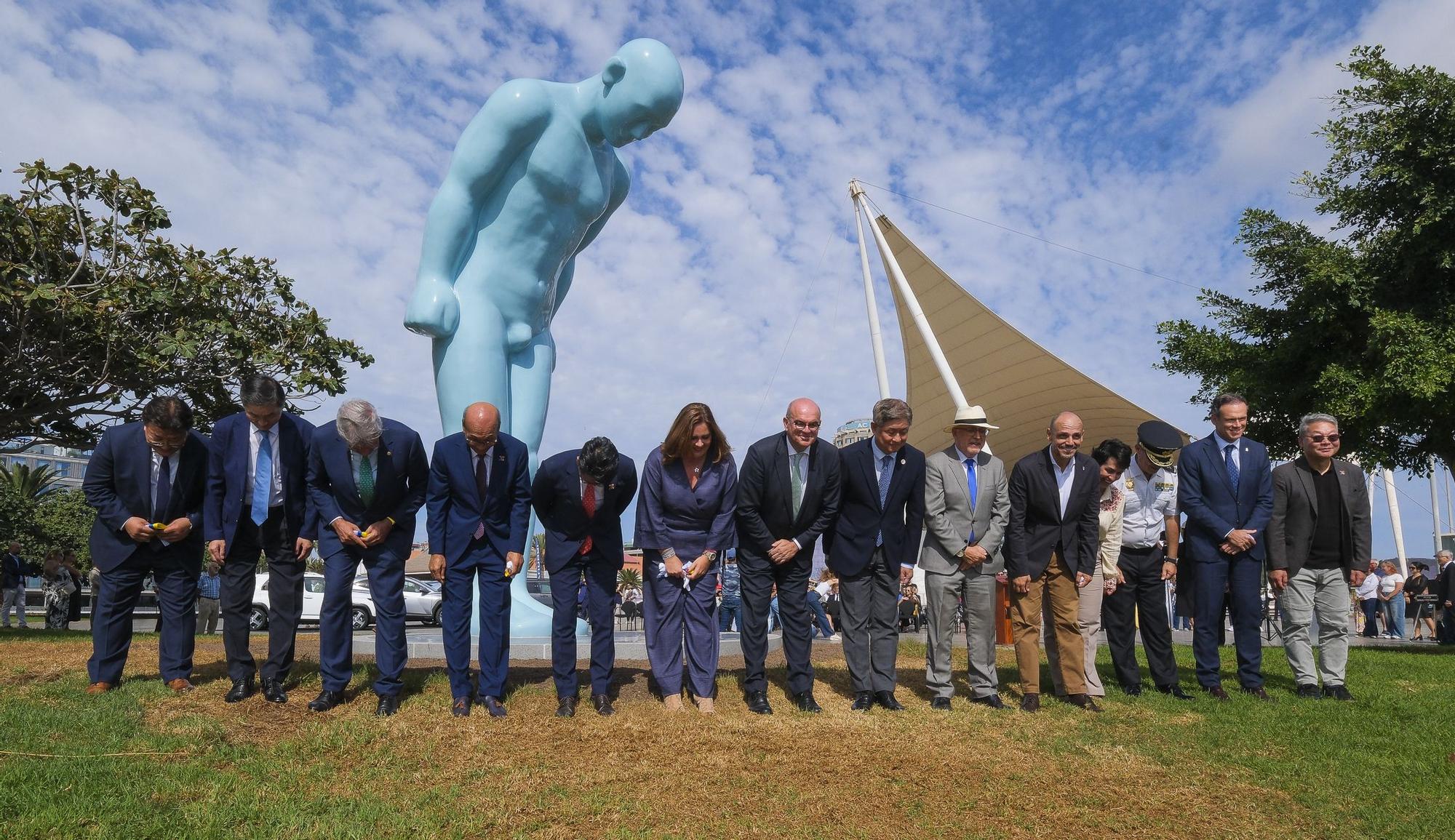 Inauguración del 'Greetingman'