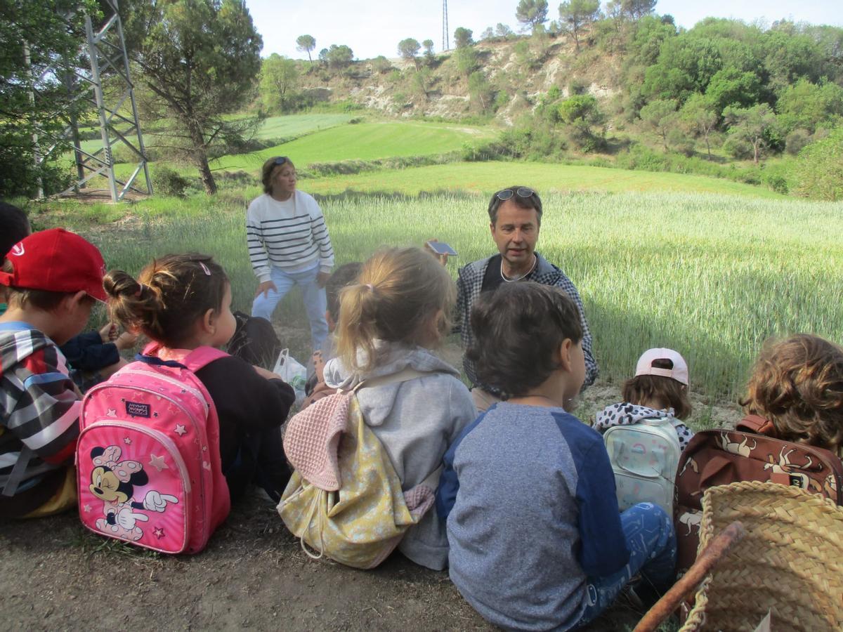 David Altimir durante una excursión con sus alumnos.