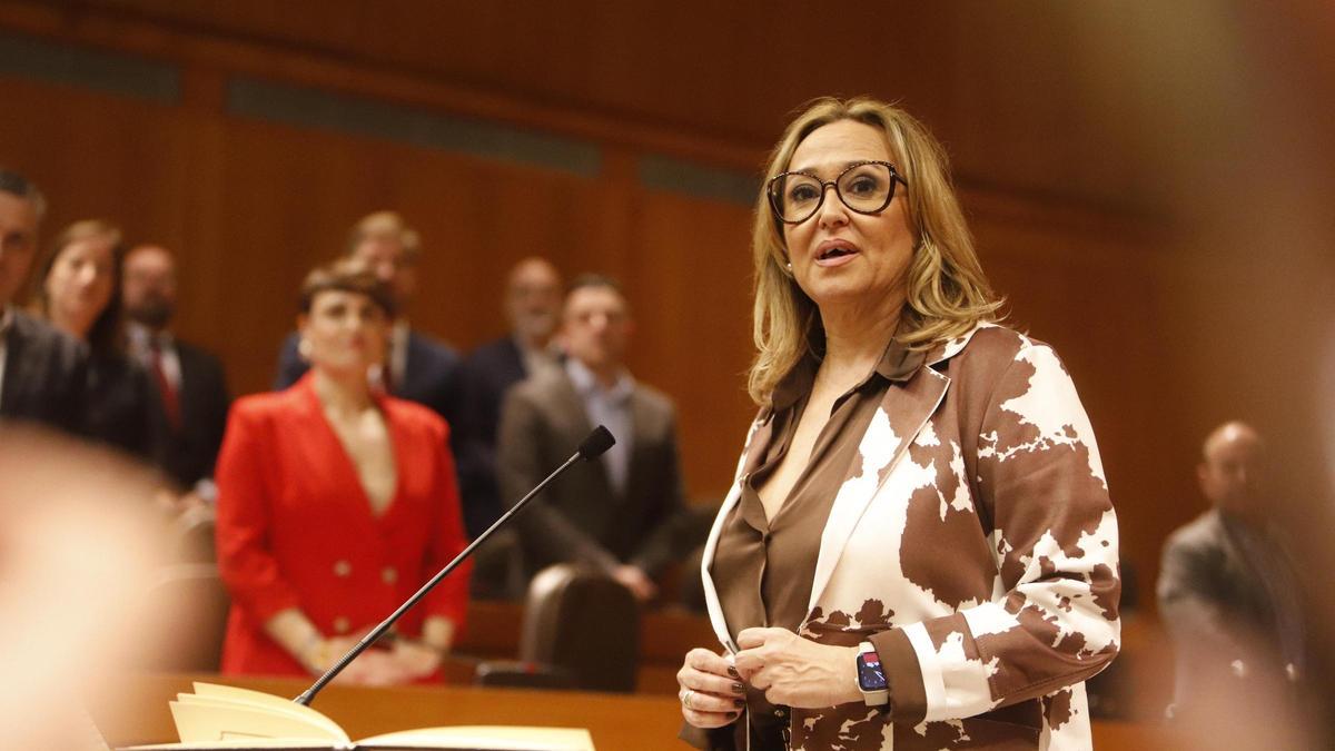 La socialista Mayte Pérez, esta mañana en la sesión plenaria.