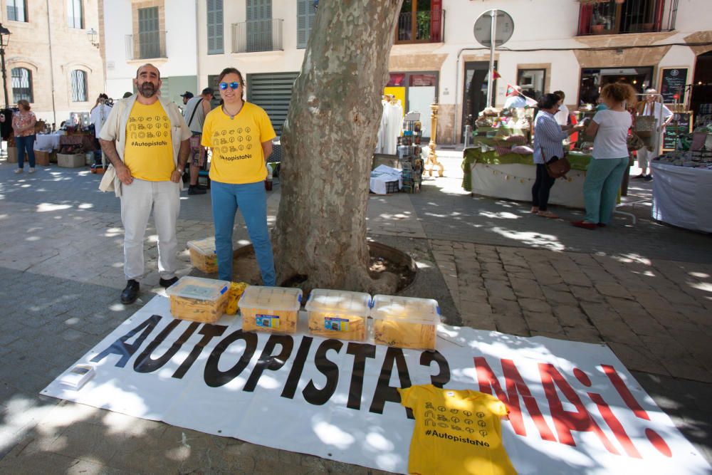 El mercadillo de San Rescat quiere volver a la plaza del Quadrado