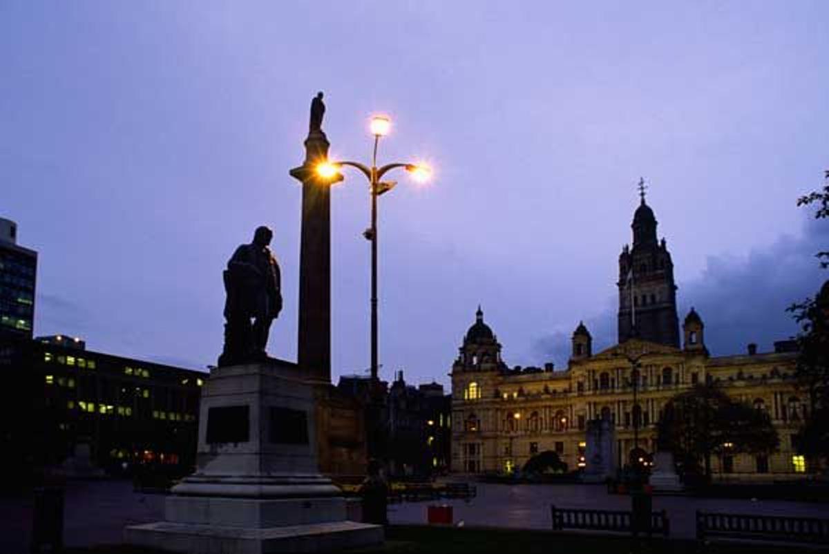 Estatuas en George Street.