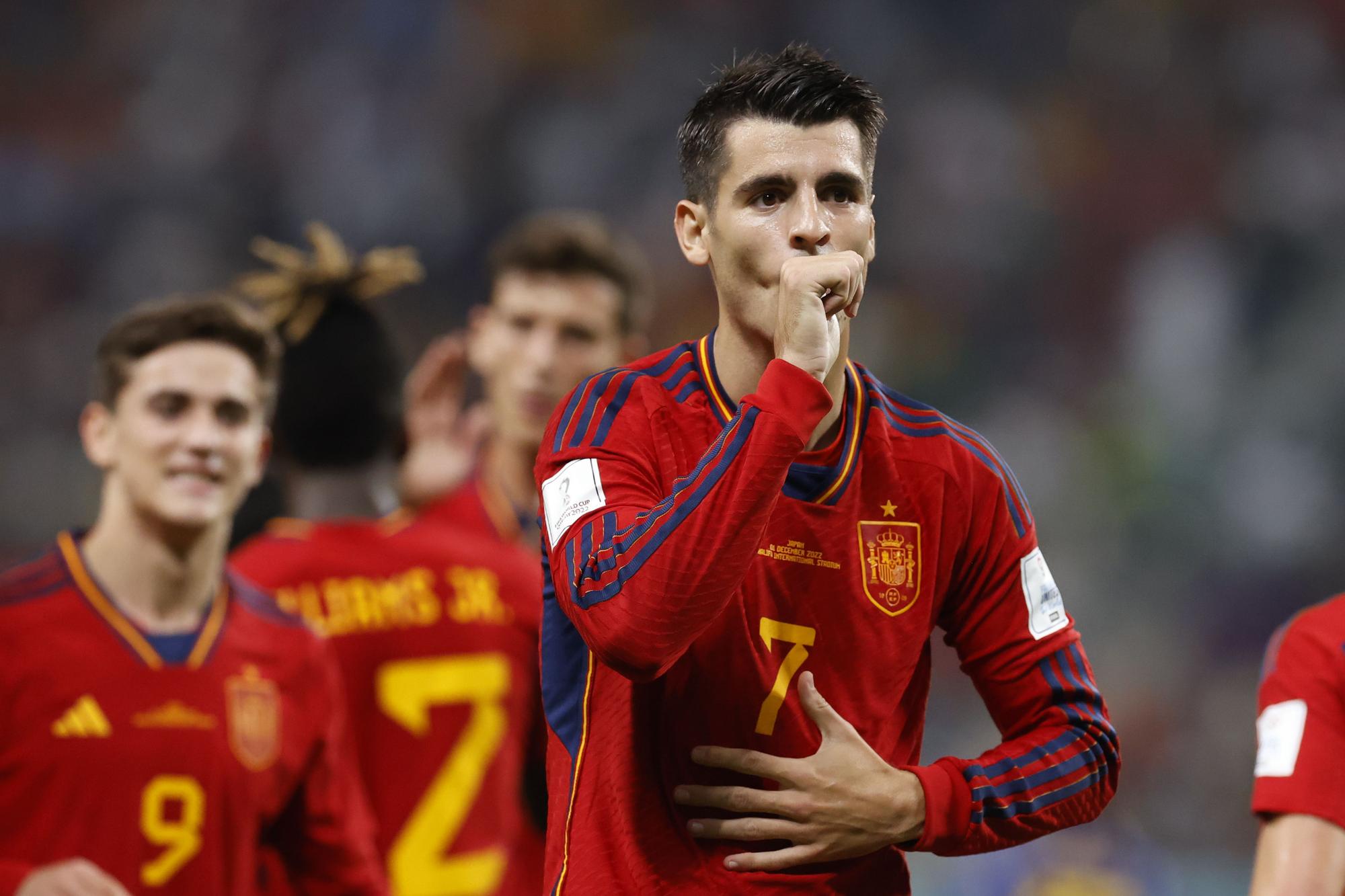 Álvaro Morata celebra el primer gol ante Japón.