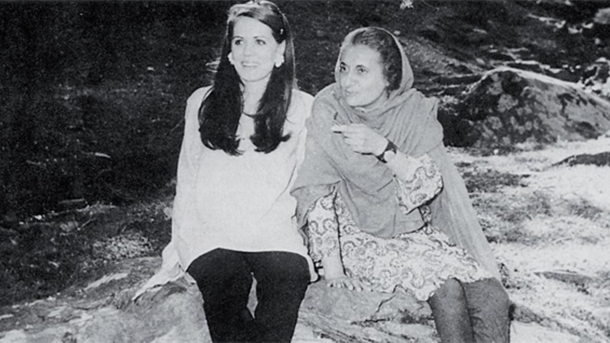 La italiana Sonia Maino con su suegra Indira Ghandi.