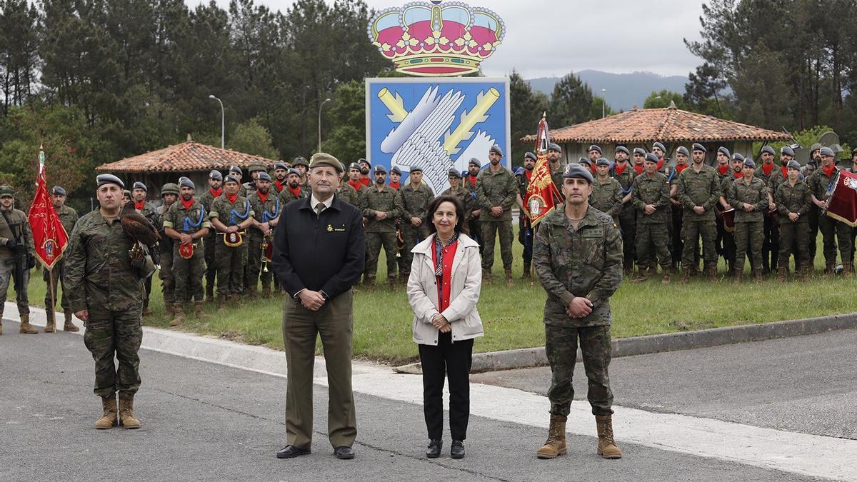 La visita de la ministra de Defensa Margarita Robles al cuartel de Cabo Noval.