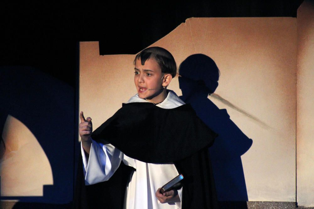 Niños en la representación de los ''Miracles'' de Sant Vicent Ferrer