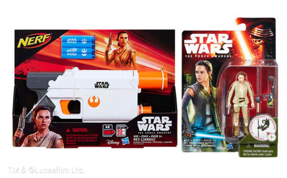Dos de los nuevos juguetes de la línea de 'Star Wars' dedicados a Rey: una pistola Nerf y una figura.