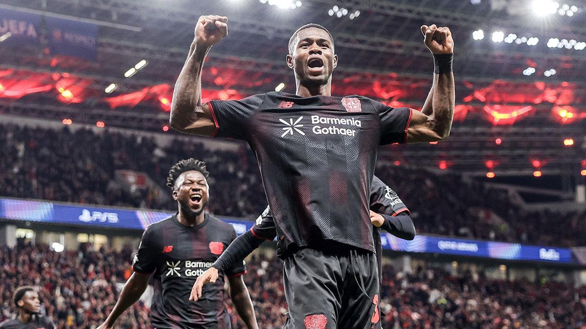 Christian Kofane celebra el 1-0 durante el partido de la UEFA Champions League que han jugado Bayer Leverkusen y PSV