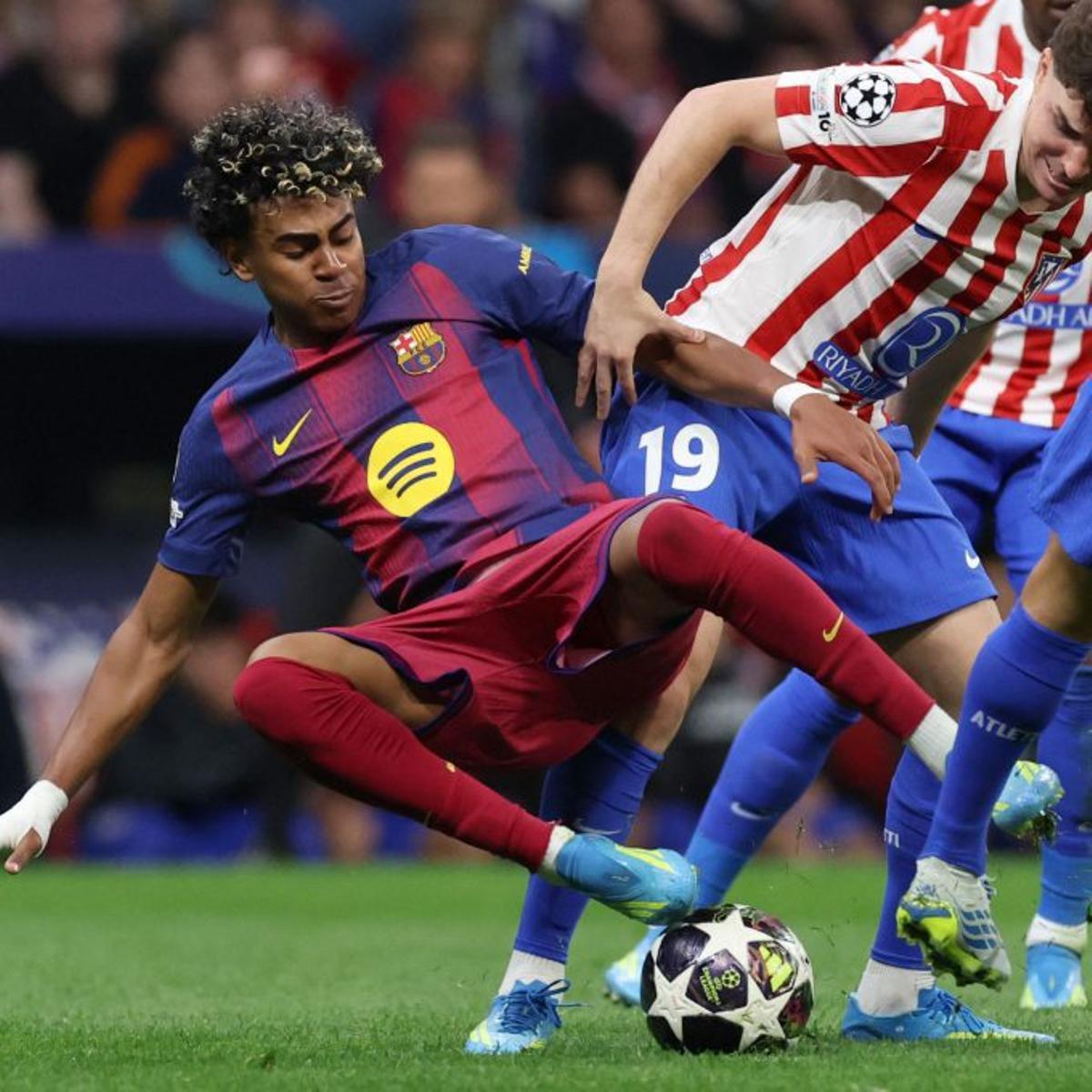 Lamine cau, però diu  al món que tornarà