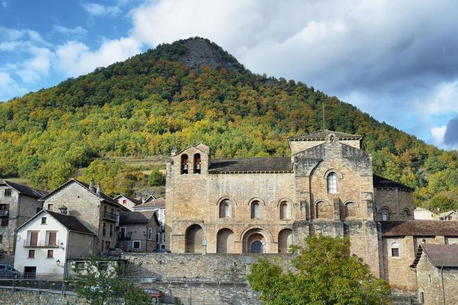La iglesia del monasterio San Pedro de Siresa en Huesca