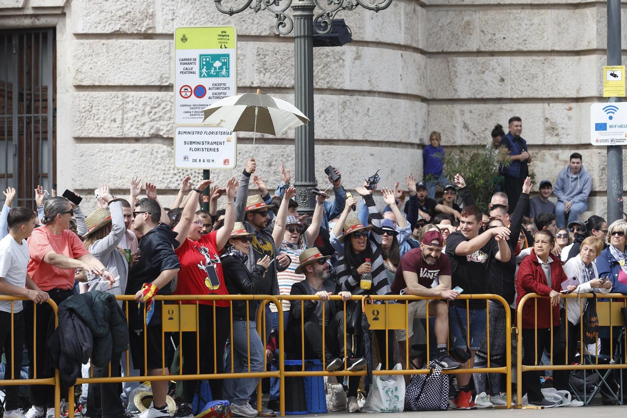 Búscate en la mascletà del 19 de marzo