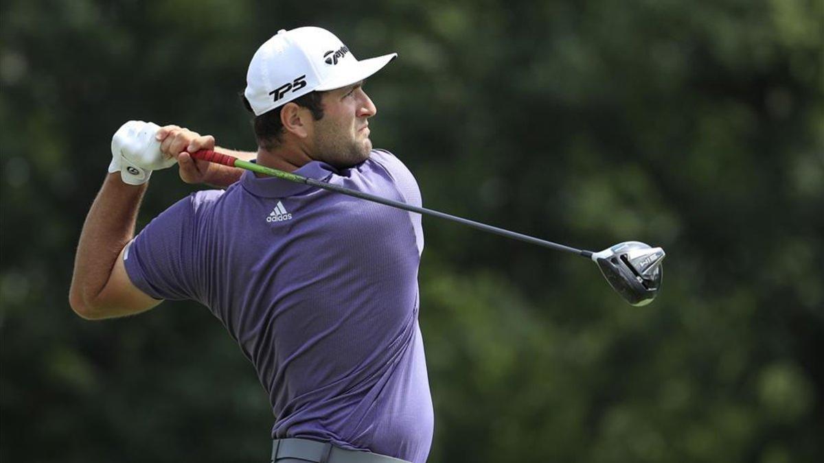 Rahm, durante un golpe en el BMW Championship de Illinois