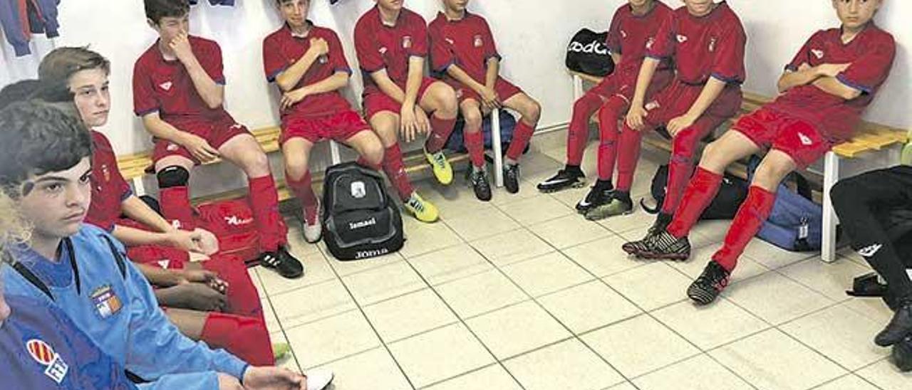 Balears sub-12 masculina en su último entrenamiento ante de su debut en el Nacional.