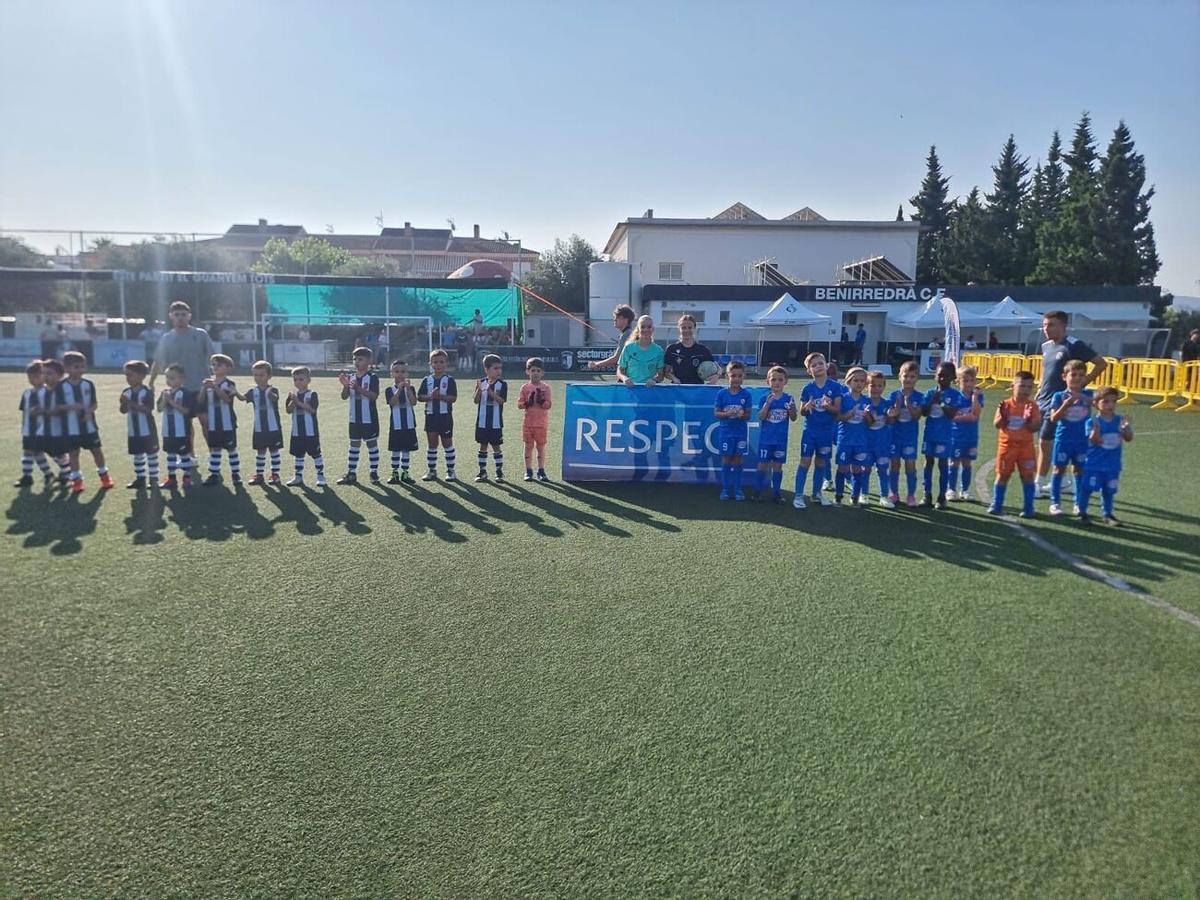 Dos equipos de base participantes en el torneo del año pasado en Benirredrà