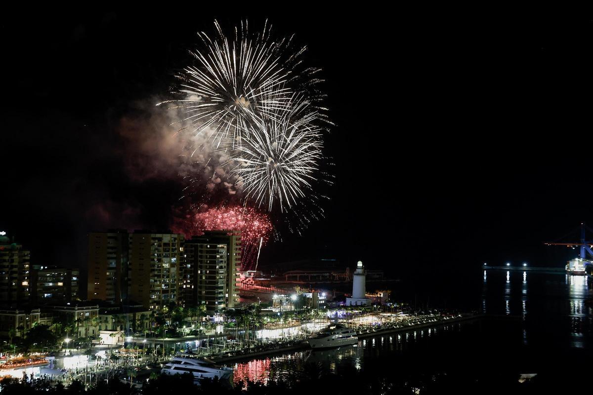 El riesgo de incendios lleva a la cancelación de cientos de fuegos artificiales en localidades de toda España