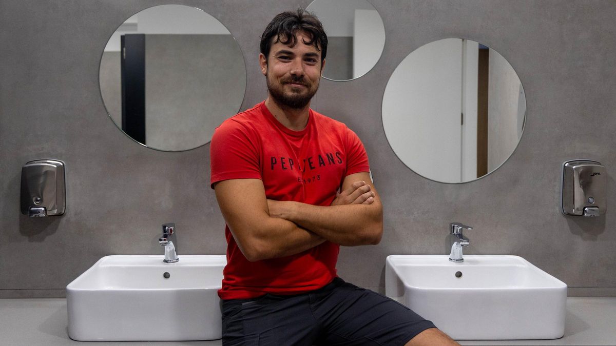Jonatan Carreres Ballester nos presenta su libro "El rey de la descarga" sobre el narcotrafico en Alicante
