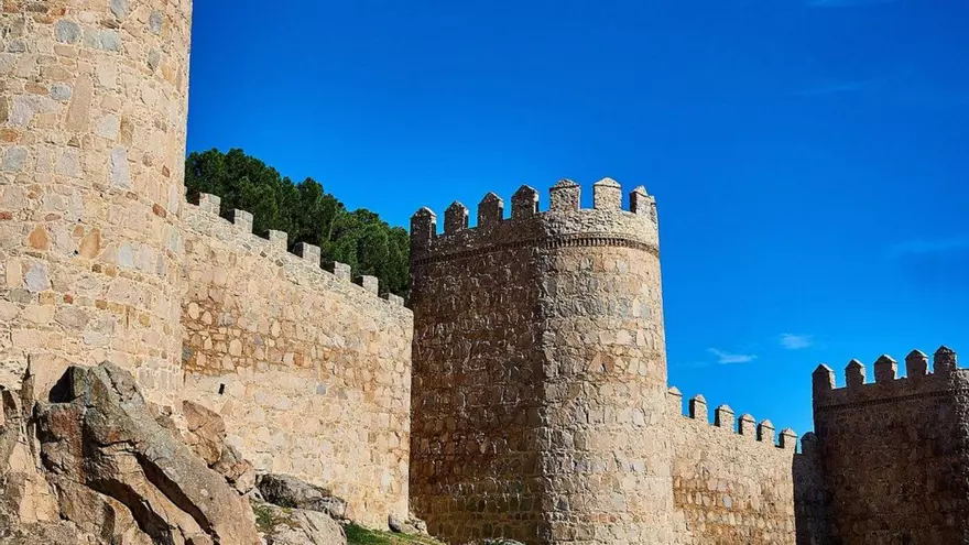 Muralla de Ávila: viaje al medievo