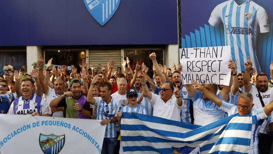 La afición malaguista en la última manifestación de agosto.