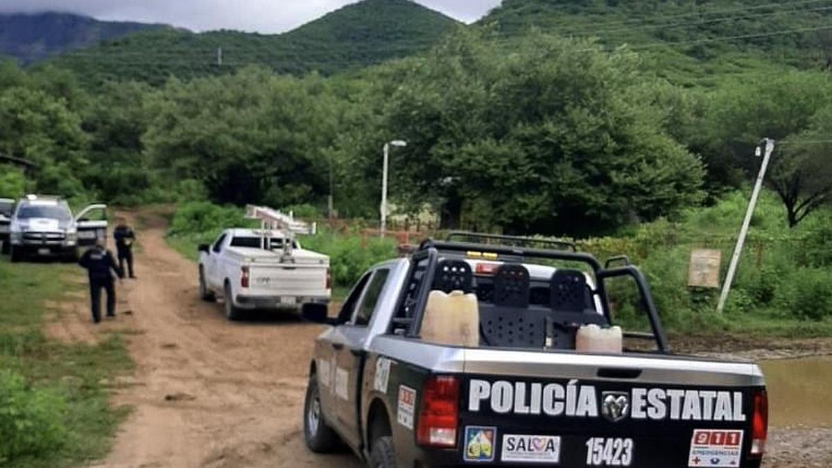 Un menor y nueve adultos mueren por enfrentamiento entre sicarios en México.