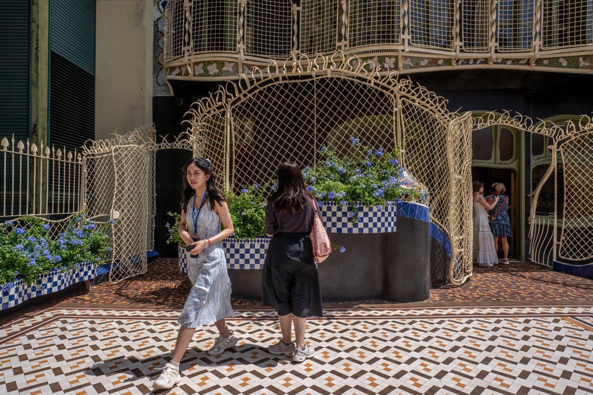 La Casa Batlló recupera sus colores originales