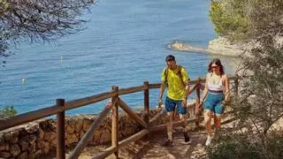 La ruta de senderismo para los días de calor en Alicante: junto al mar y con chapuzón en una cala paradisiaca incluido