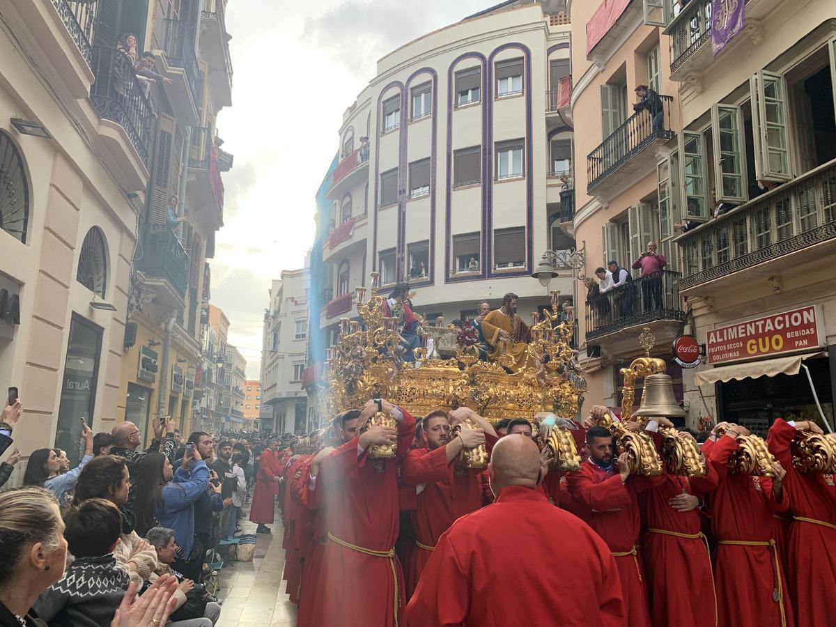 El trono de la Sagrada Cena en la calle Especería.