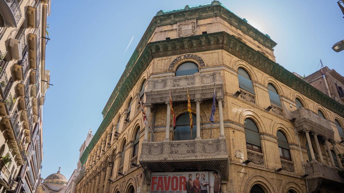 En imágenes | Así está el Centro Aragonés de Barcelona antes de las obras