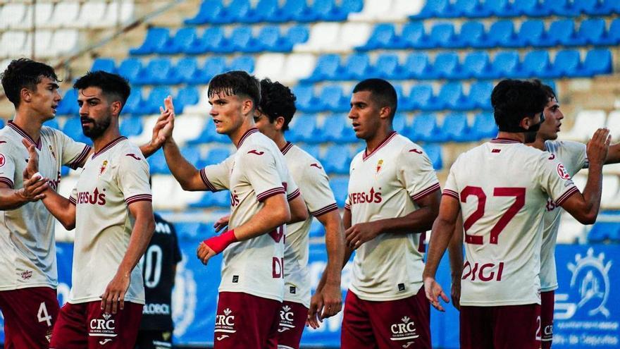 El Real Murcia sentencia al Cieza en media hora en el trofeo de Lorca