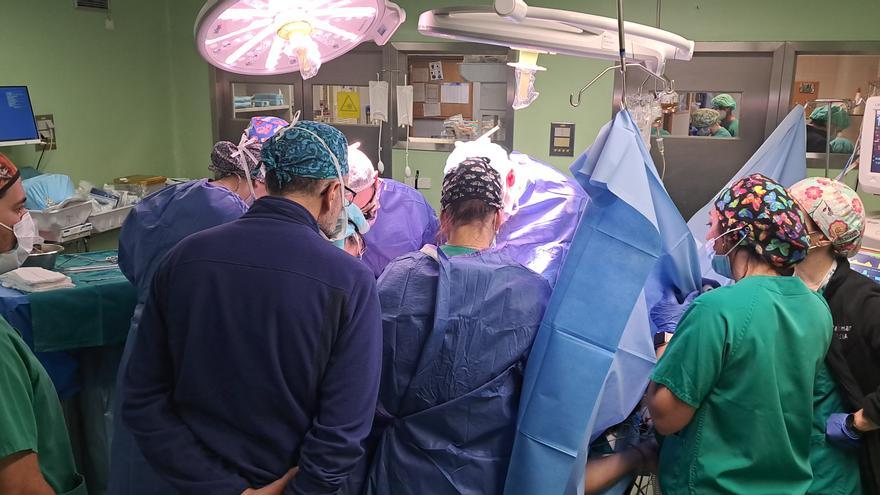 El Hospital de Alicante realiza 16 trasplantes en 15 días y duplica su actividad habitual