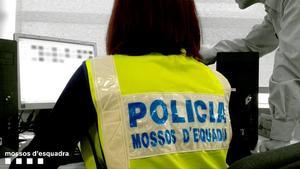 El Govern donarà preferència a les dones en l’accés i promoció dels Mossos