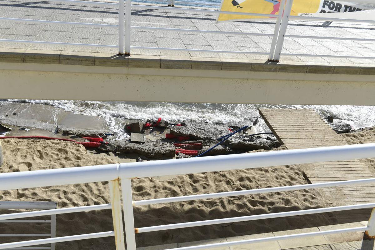 La playa de la Nova Marbella desaparece tras el temporal