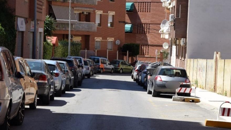 Imagen de la calle Pintor El Greco de Linares, donde se ha hallado el cuerpo sin vida del menor.