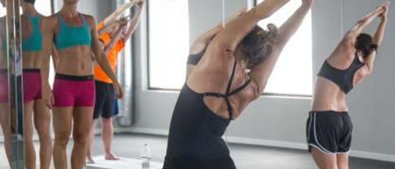 Hacia la salud total con las  26 posturas del Bikram Yoga