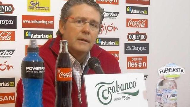 Antonio Maestro, ayer, en la sala de prensa de Mareo.
