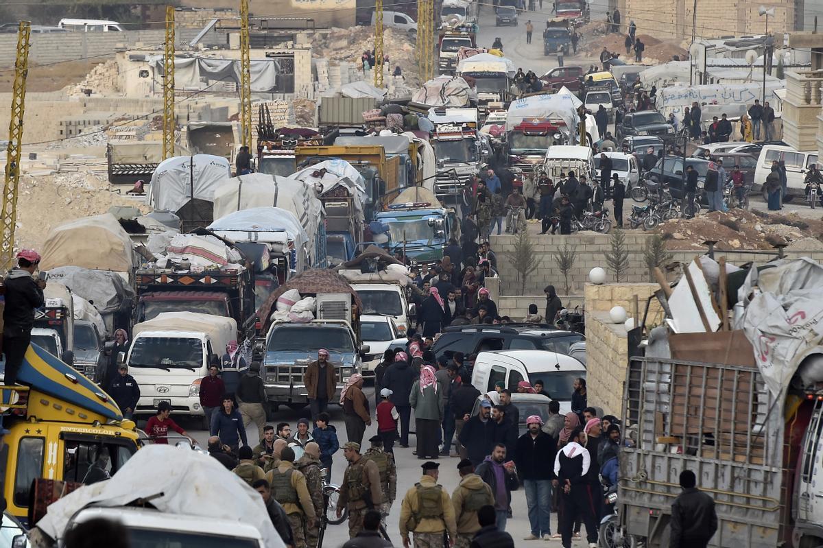 Refugiados sirios vuelven a su país desde el Líbano