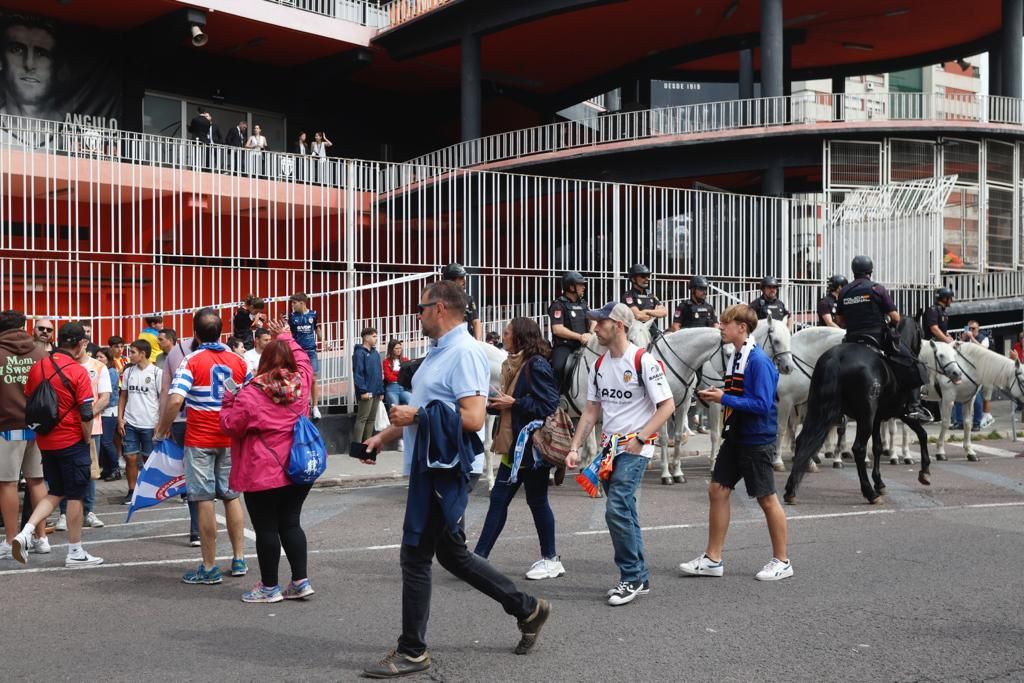 Mestalla se prepara para recibir al Espanyol en un partido de alto riesgo