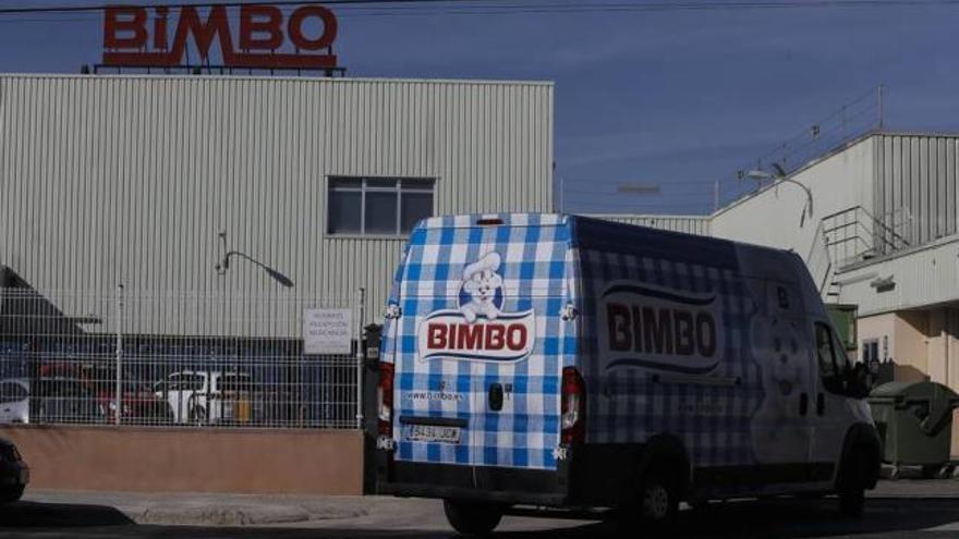 UGT rechaza las condiciones del ERE de la planta de Bimbo