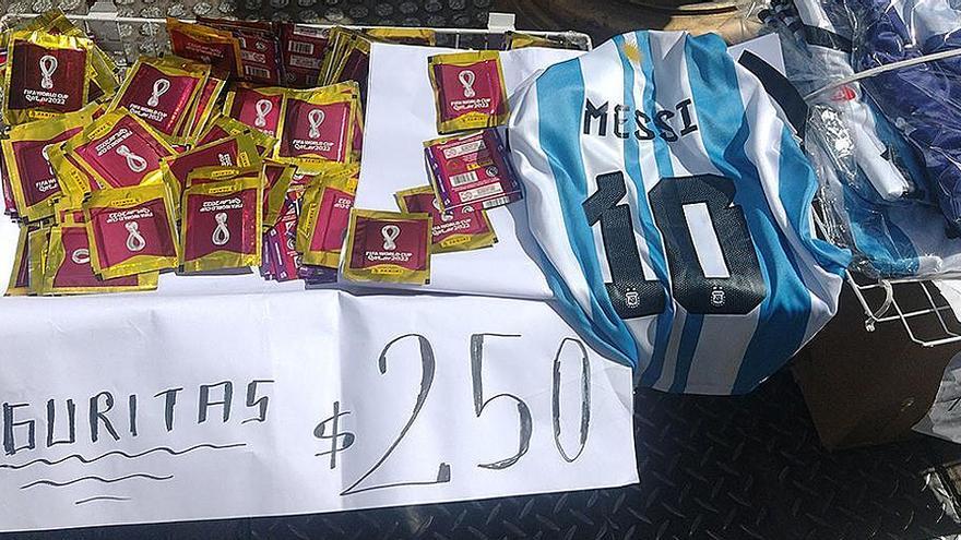 Argentina enloquece con el mundial de Qatar: &#039;figuritas&#039;, televisiones y viajes