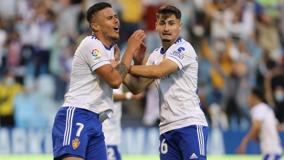 Narváez y Borja se lamentan durante un partido.