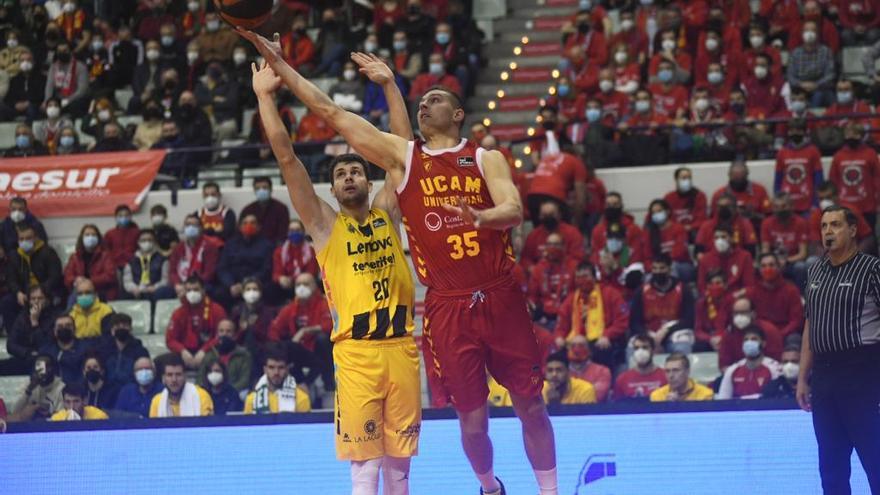 Chris Czerapowicz, del UCAM Murcia CB, durante el partido frente al Lenovo Tenerife.